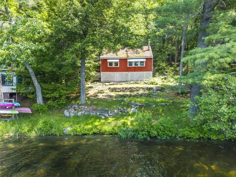 537 Sunflower Lane E Sidney ME 04330