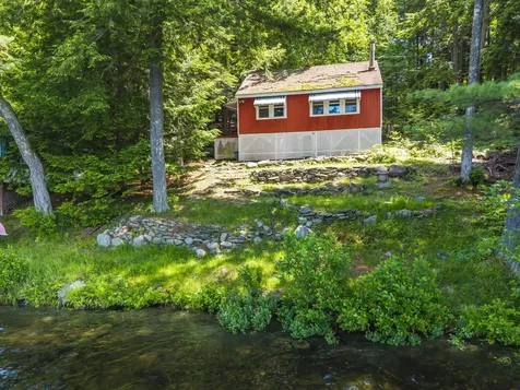 537 Sunflower Lane E Sidney ME 04330