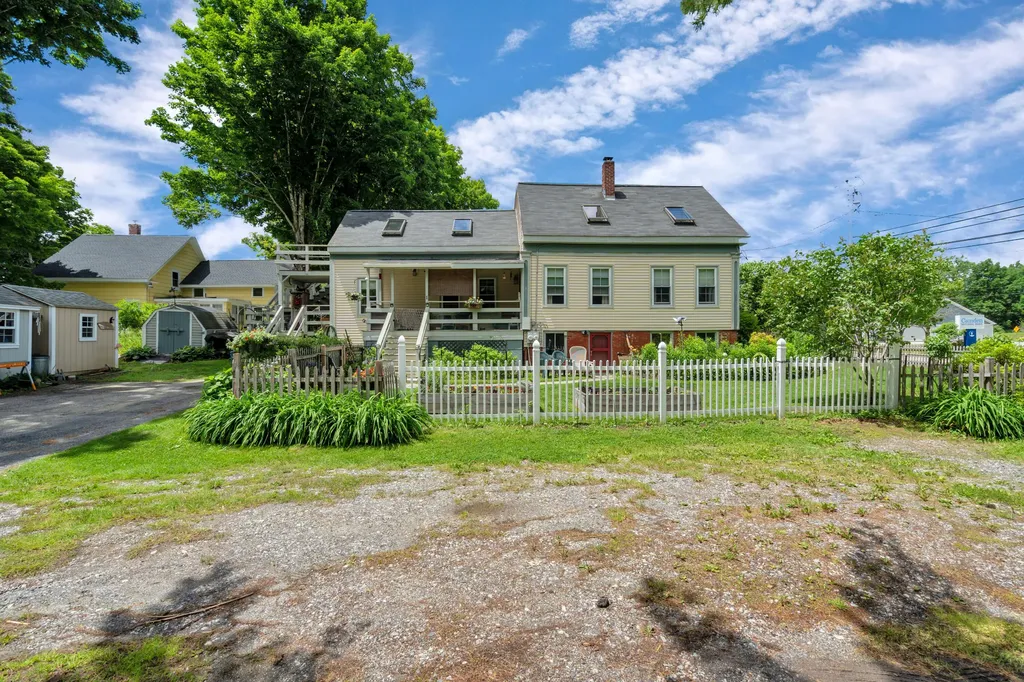 1 Cross Street Richmond ME 04357