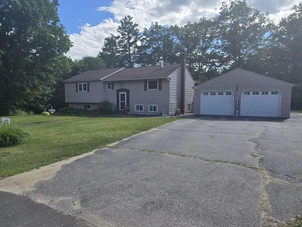 54 Blayne Street Dixfield ME 04224
