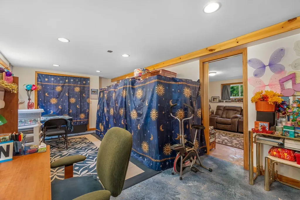 54 Blayne Street Dixfield ME 04224
