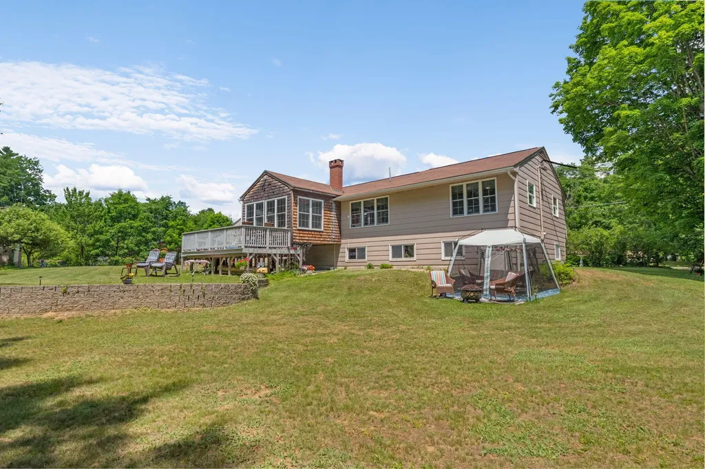 54 Blayne Street Dixfield ME 04224