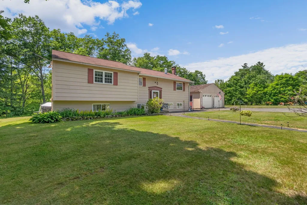 54 Blayne Street Dixfield ME 04224