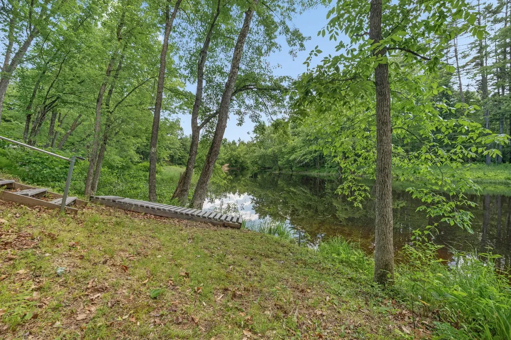 54 Blayne Street Dixfield ME 04224