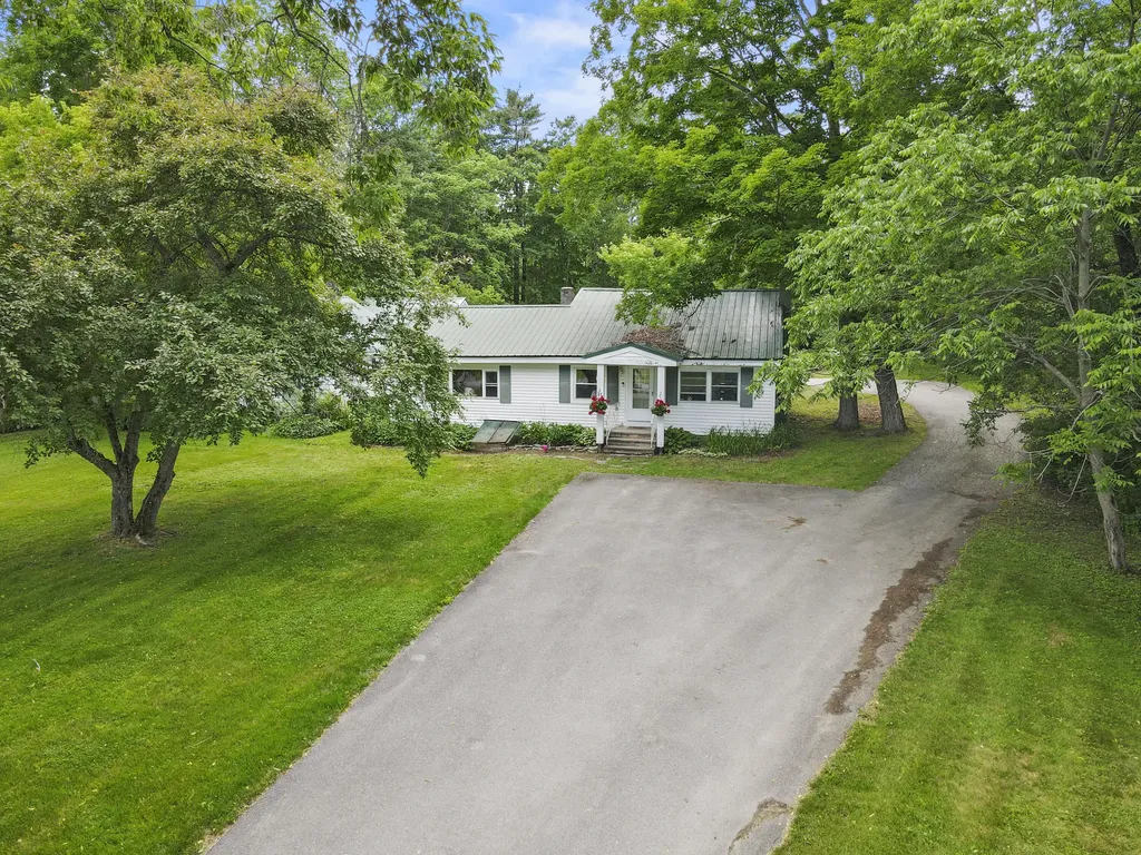 47 Hampden Road Carmel ME 04419