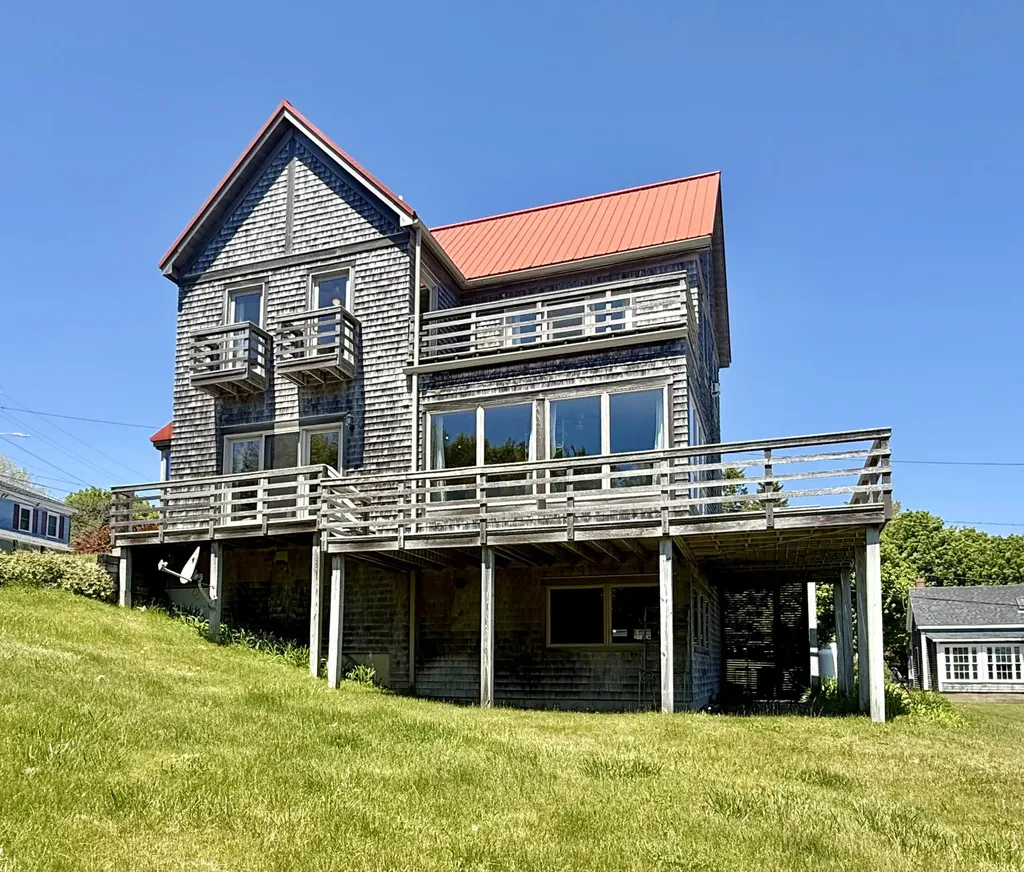5 Franklin Street Eastport ME 04631