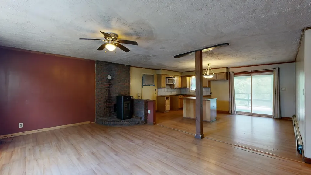 225 Middle Road Sabattus ME 04280