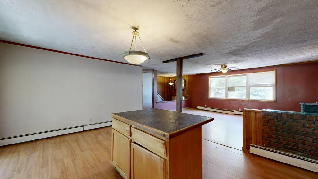 225 Middle Road Sabattus ME 04280