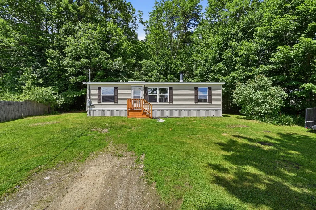 911 Main Street Monmouth ME 04259