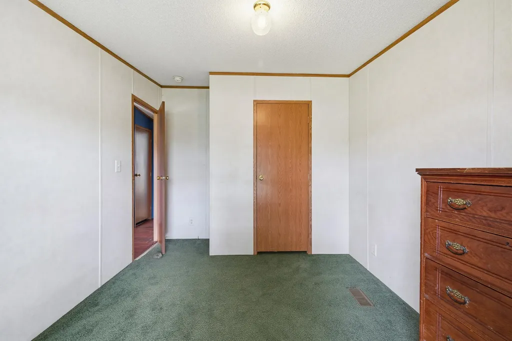 911 Main Street Monmouth ME 04259