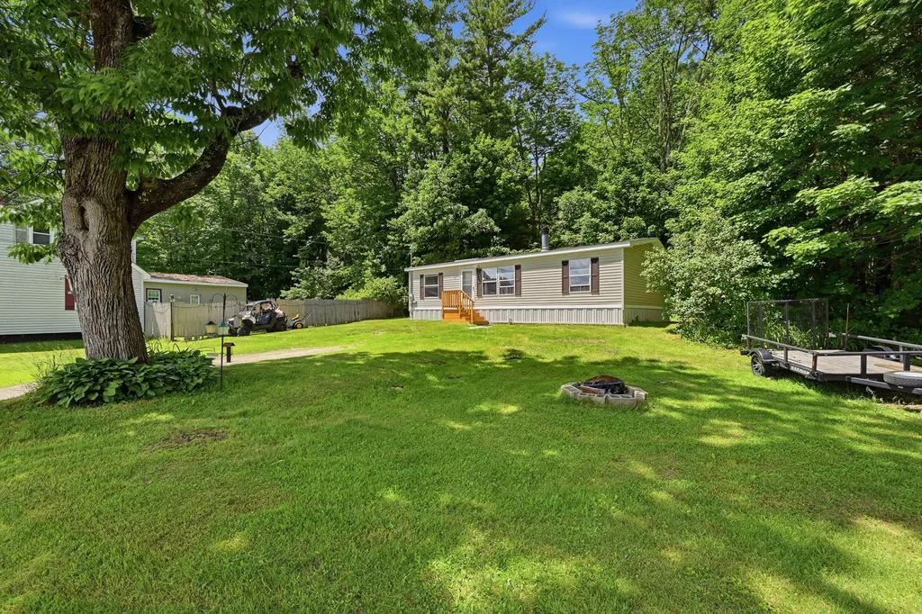 911 Main Street Monmouth ME 04259