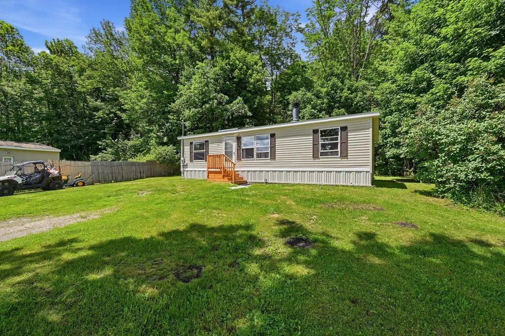 911 Main Street Monmouth ME 04259