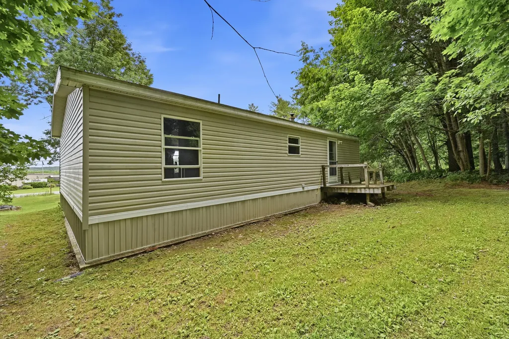 911 Main Street Monmouth ME 04259