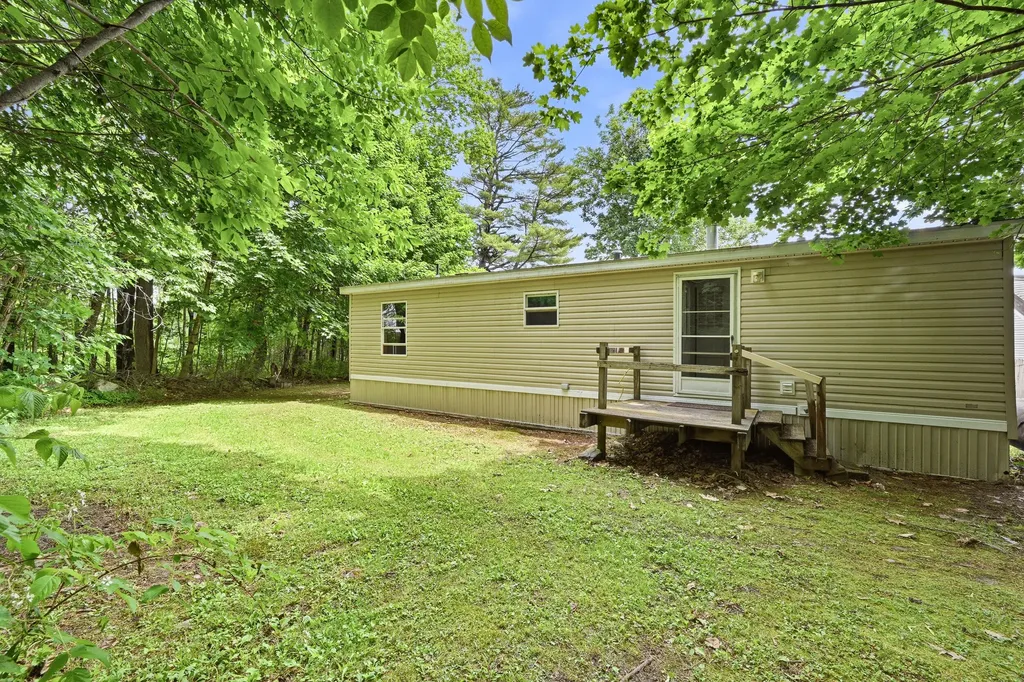 911 Main Street Monmouth ME 04259