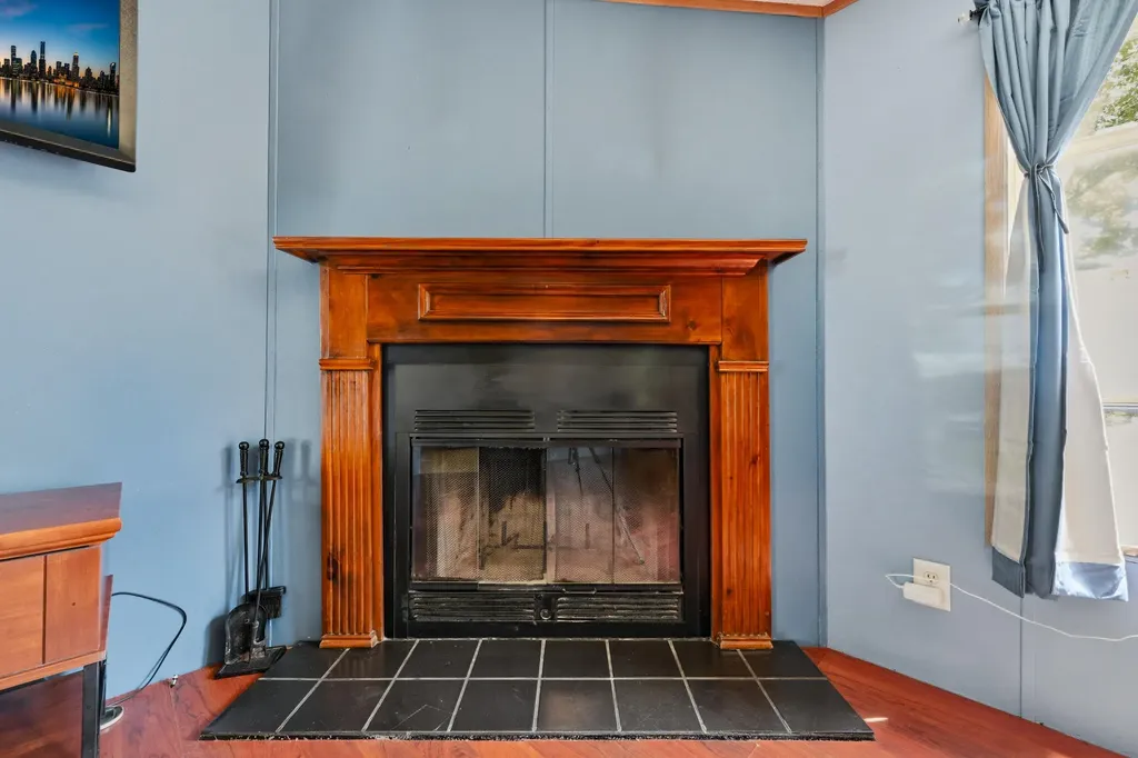 911 Main Street Monmouth ME 04259