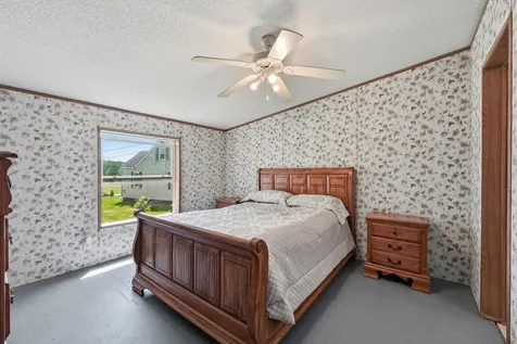 911 Main Street Monmouth ME 04259