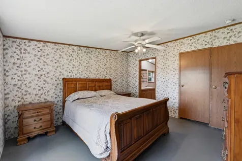 911 Main Street Monmouth ME 04259