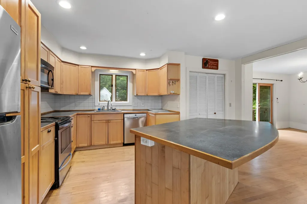 238 Brackett Avenue Portland ME 04108
