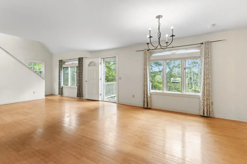 238 Brackett Avenue Portland ME 04108