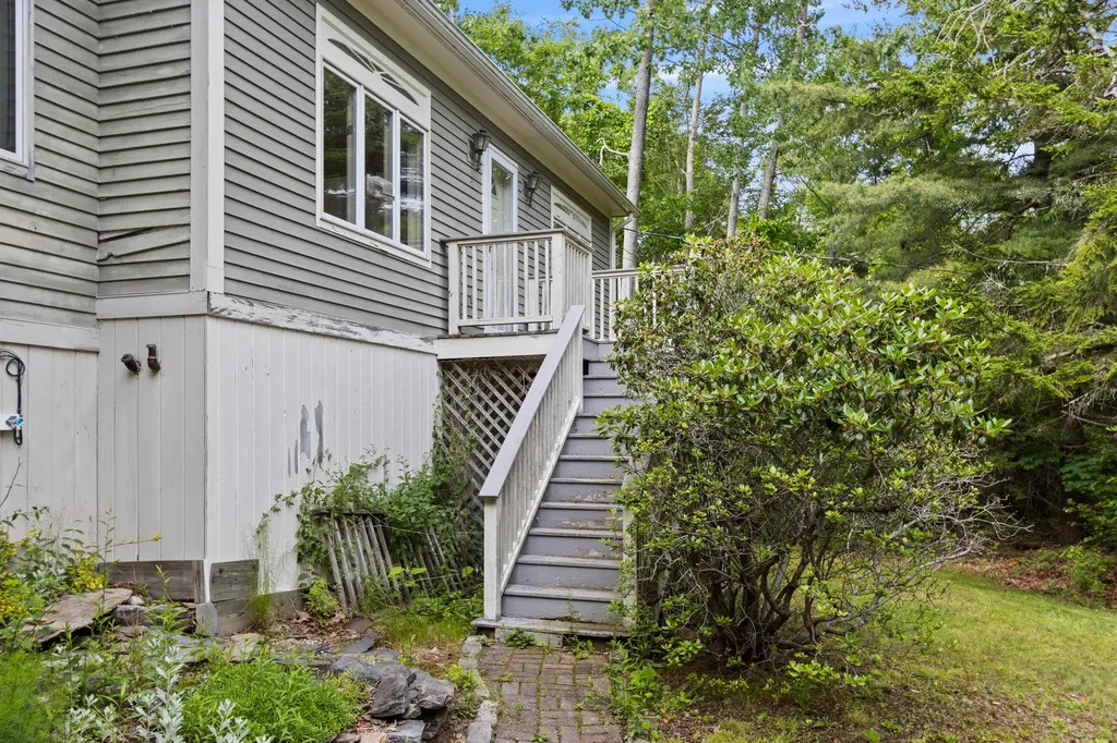 238 Brackett Avenue Portland ME 04108