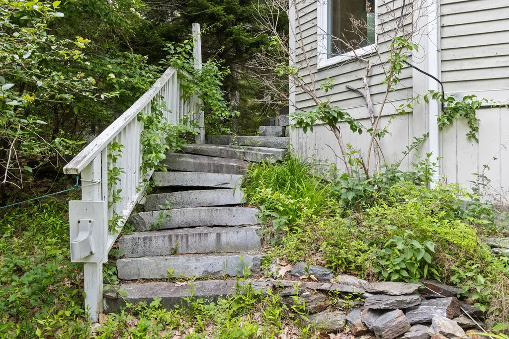 238 Brackett Avenue Portland ME 04108
