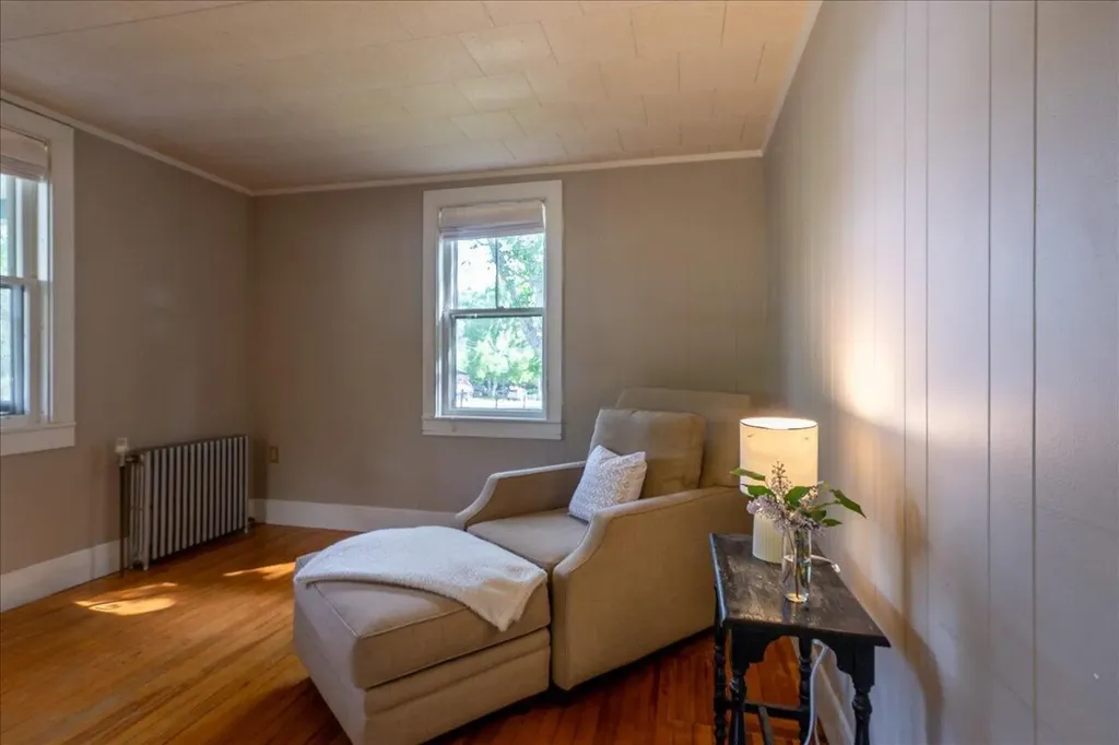 6 Thomas Street Camden ME 04843
