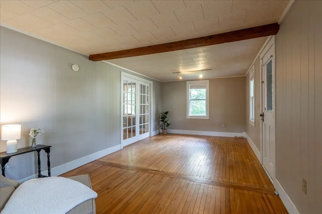 6 Thomas Street Camden ME 04843