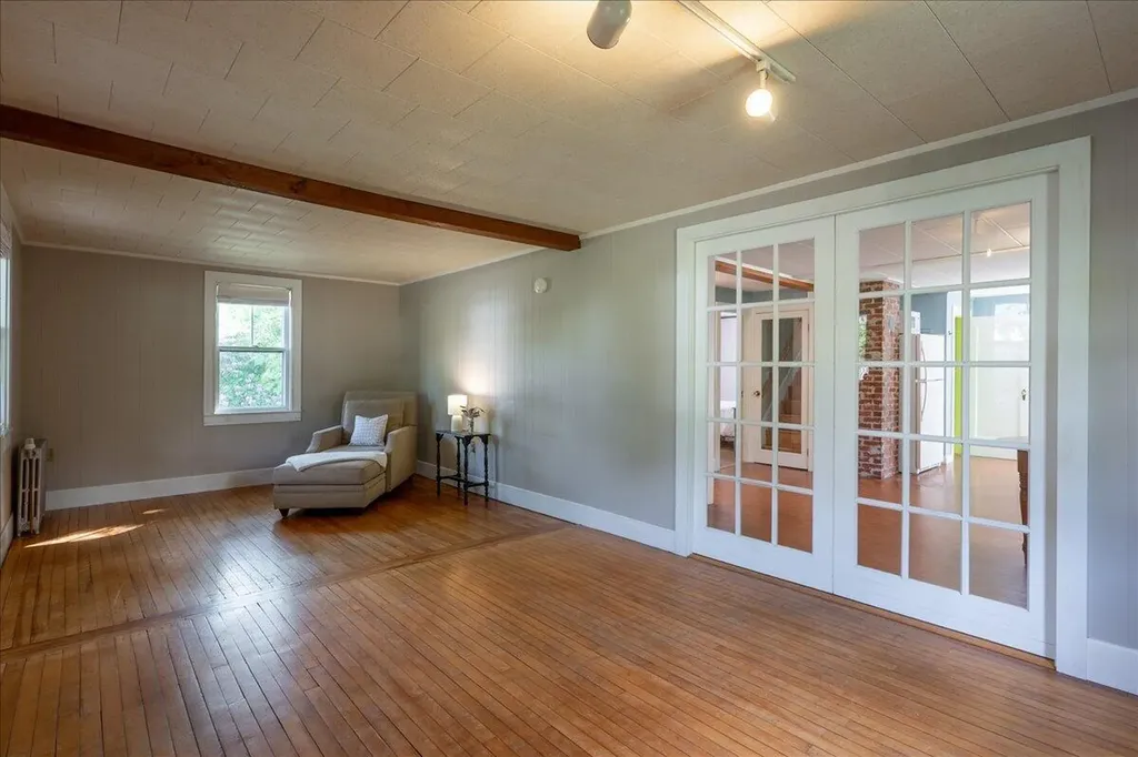 6 Thomas Street Camden ME 04843