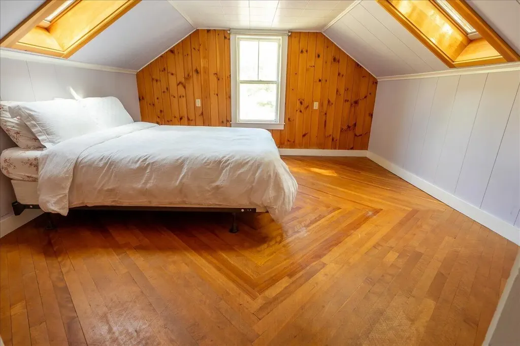 6 Thomas Street Camden ME 04843
