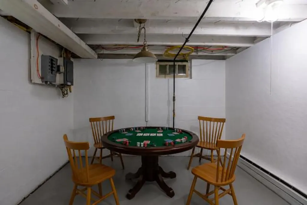 6 Thomas Street Camden ME 04843