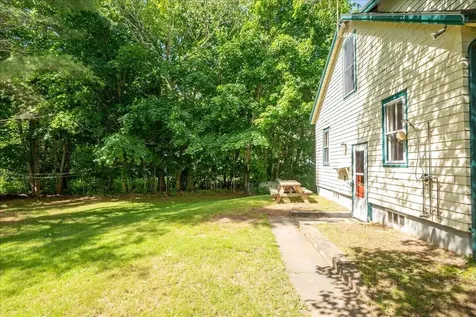 6 Thomas Street Camden ME 04843