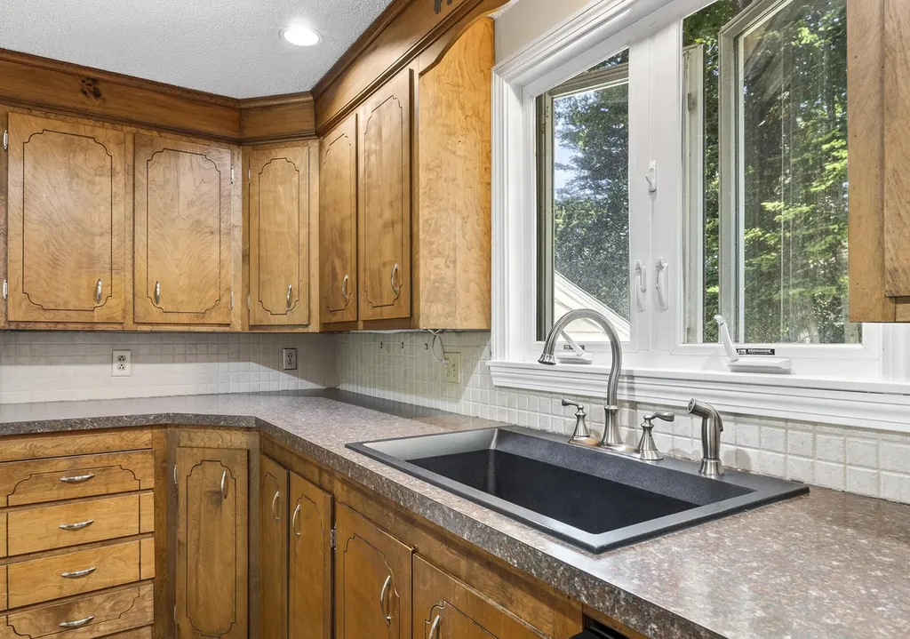 2 Sweet Fern Road Cape Elizabeth ME 04107