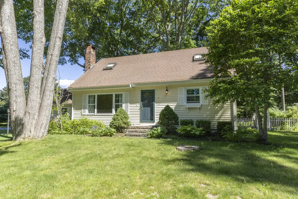 2 Sweet Fern Road Cape Elizabeth ME 04107