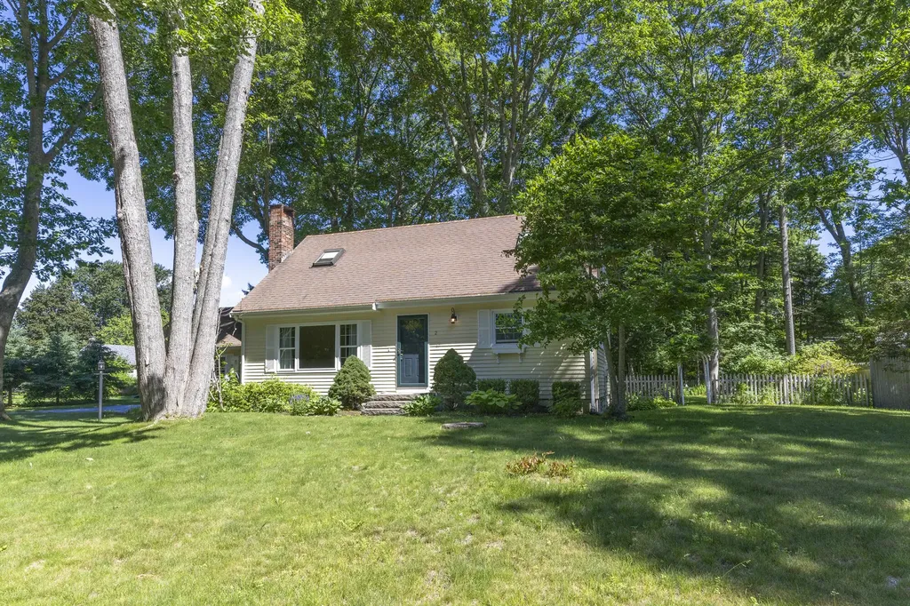 2 Sweet Fern Road Cape Elizabeth ME 04107