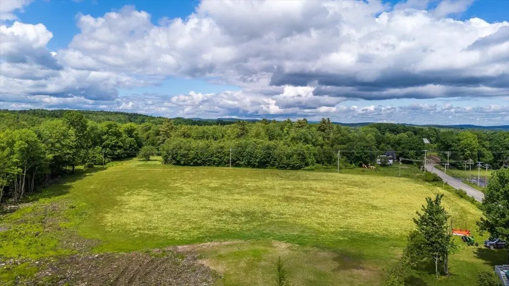 585 Waldoboro Road Washington ME 04574