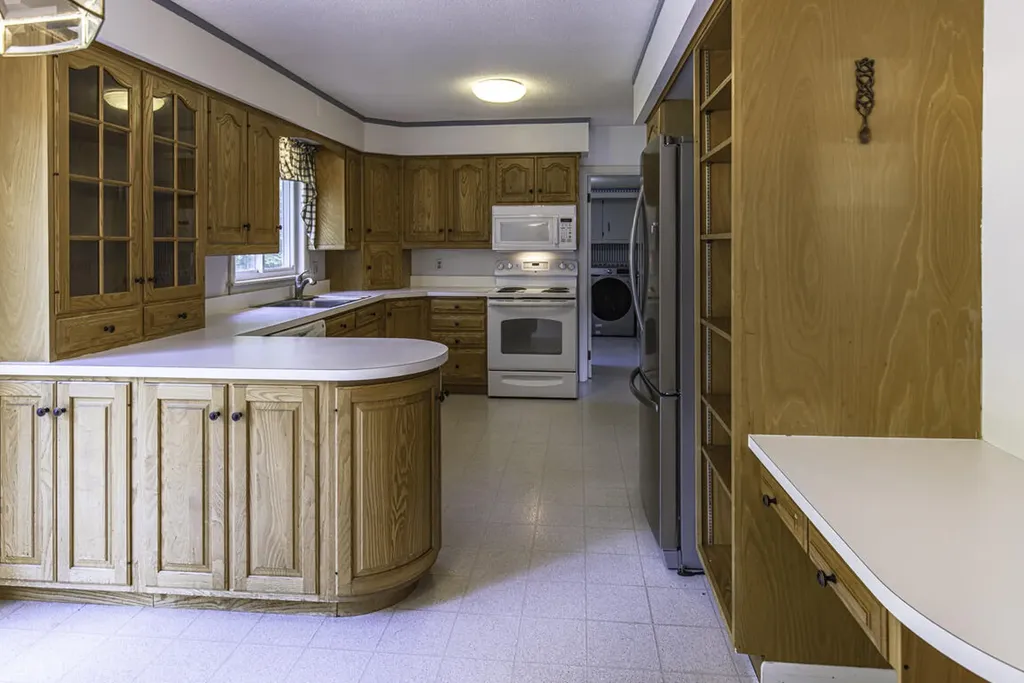 30 Saratoga Avenue Bangor ME 04401