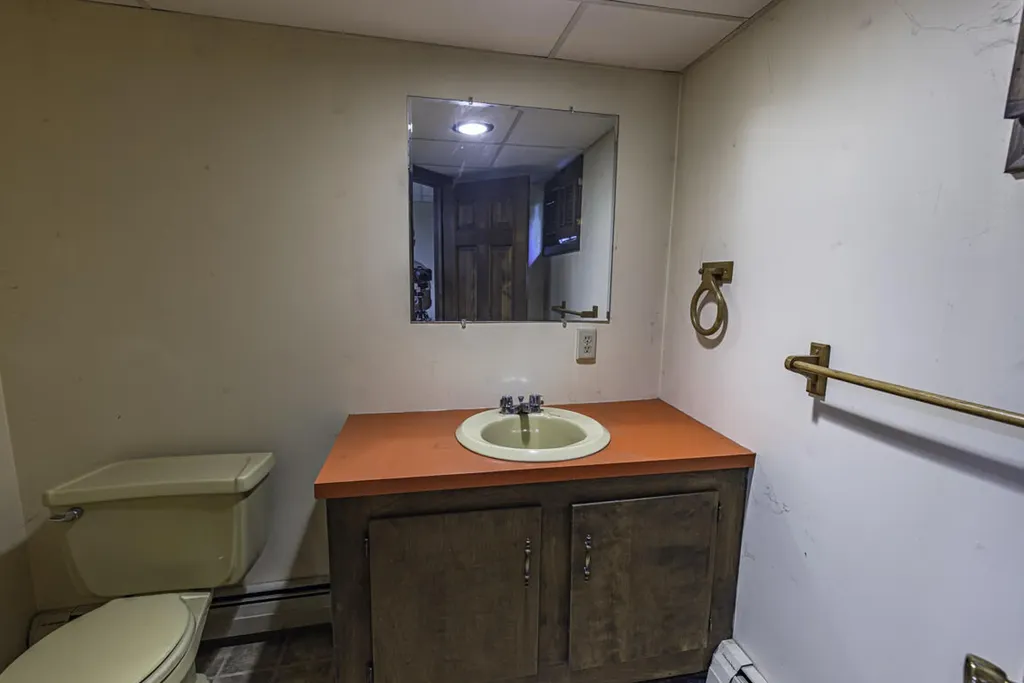 30 Saratoga Avenue Bangor ME 04401