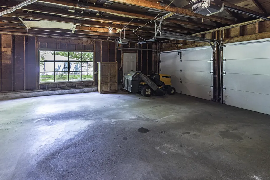 30 Saratoga Avenue Bangor ME 04401