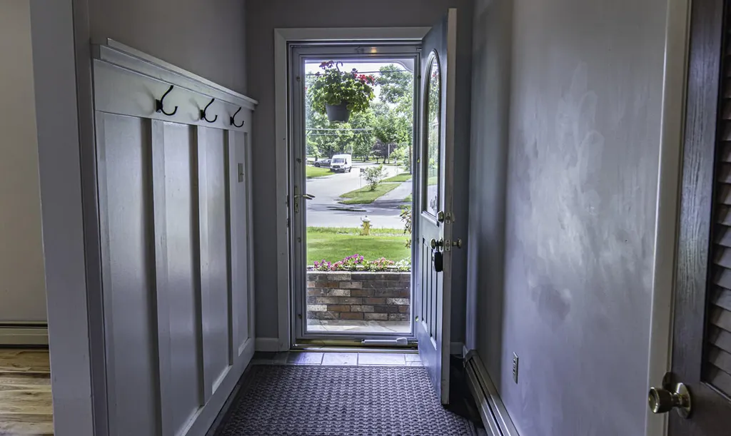 30 Saratoga Avenue Bangor ME 04401