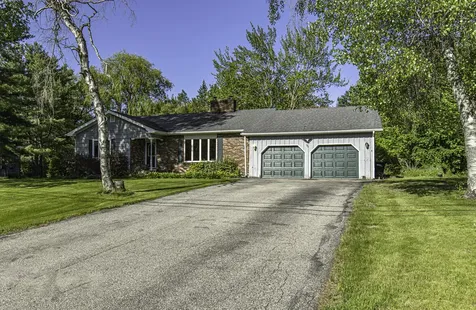 30 Saratoga Avenue Bangor ME 04401