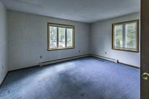 30 Saratoga Avenue Bangor ME 04401