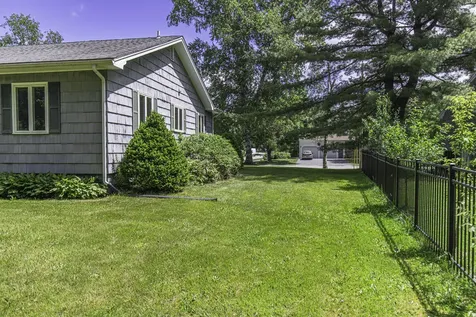 30 Saratoga Avenue Bangor ME 04401