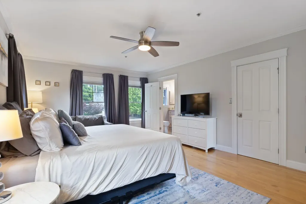 16 Guilford Court Portland ME 04101