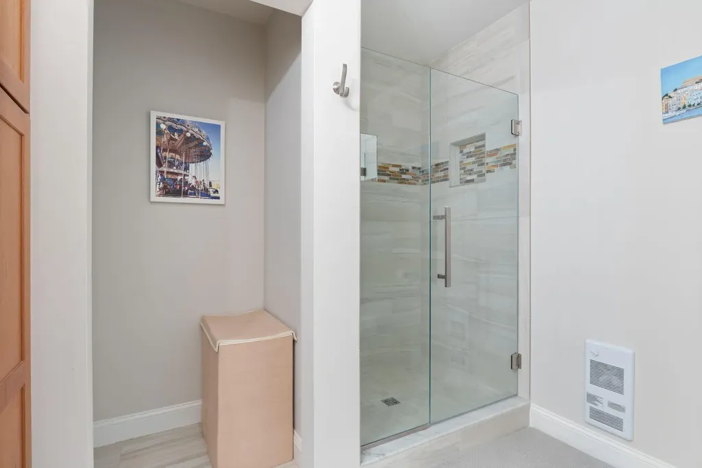 16 Guilford Court Portland ME 04101