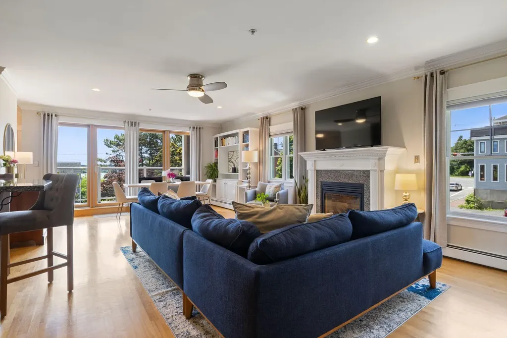 16 Guilford Court Portland ME 04101