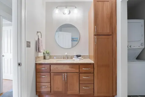 16 Guilford Court Portland ME 04101