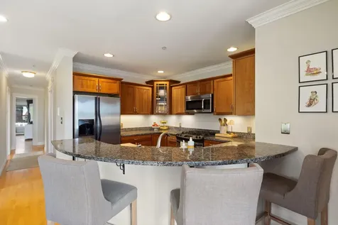 16 Guilford Court Portland ME 04101