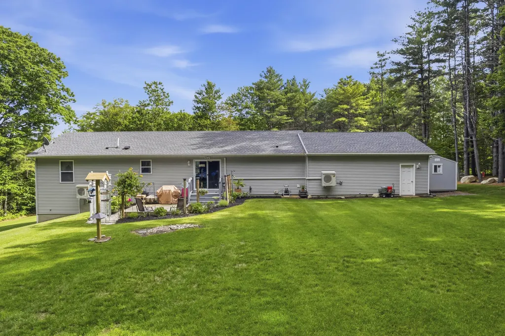 12 Gleason Farm Road Oakland ME 04963
