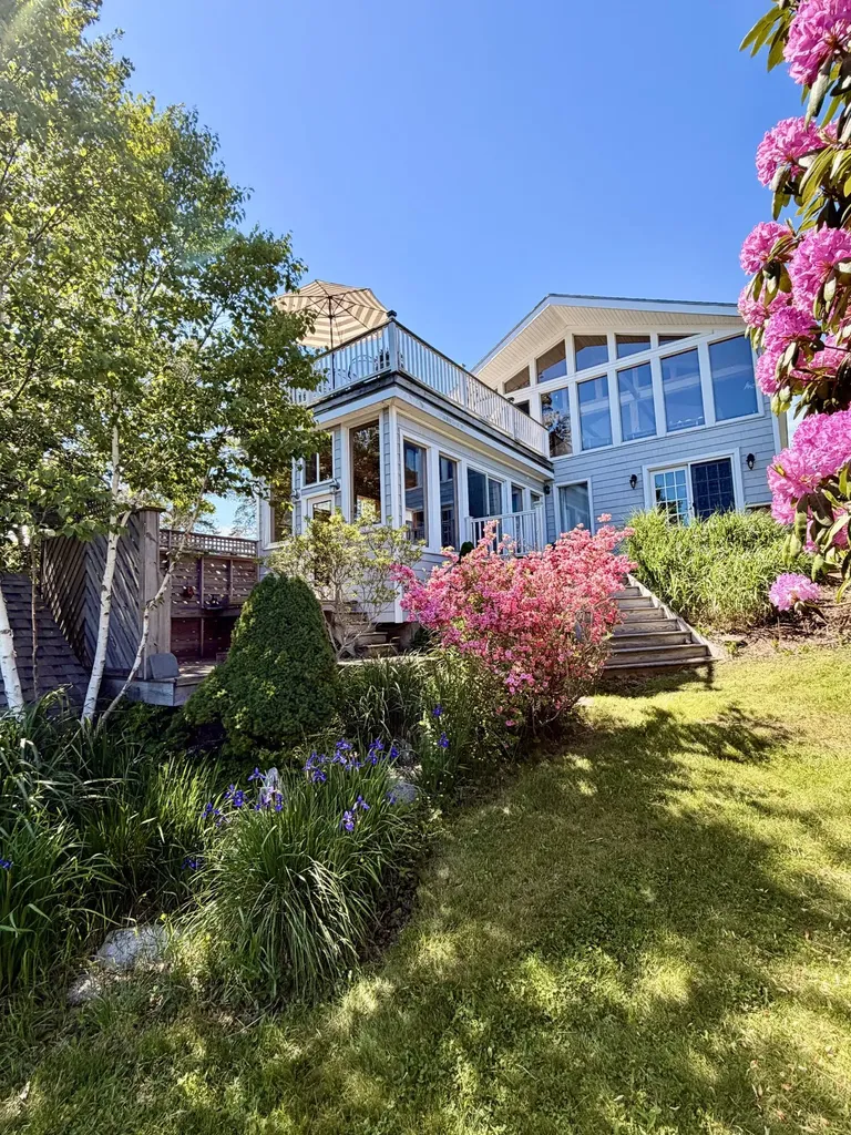 22-26 Tinkers Landing Vinalhaven ME 04863