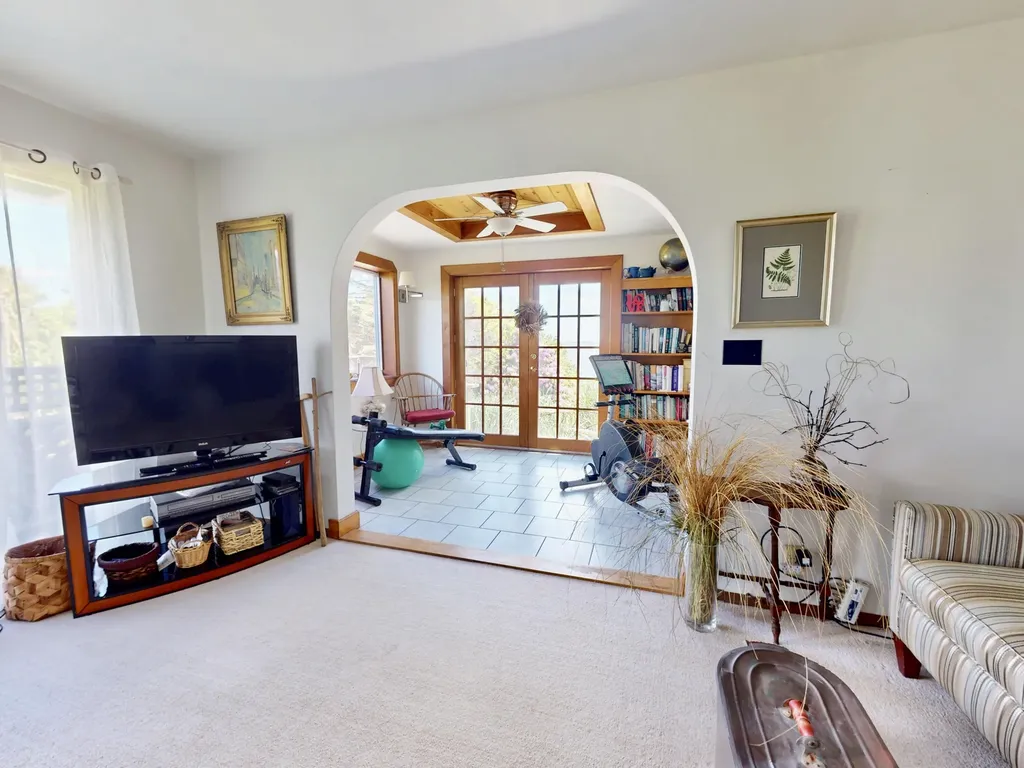 22-26 Tinkers Landing Vinalhaven ME 04863